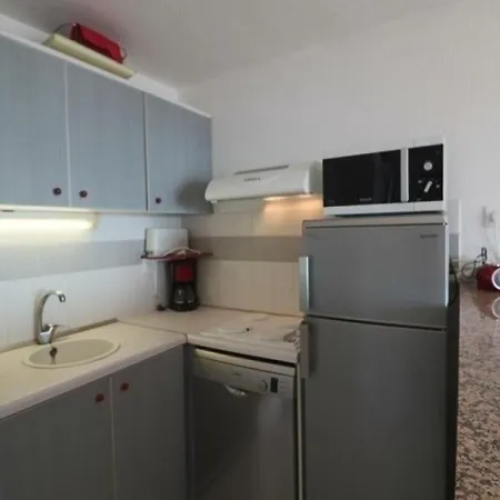Sete, 2 Pieces, 6 Personnes - Fr-1-472a-37 Apartamento Sète